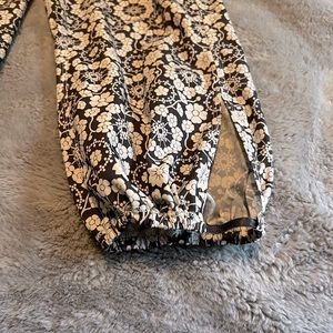 Lululemon capri pants. Super comfy and perfect for spring/summer